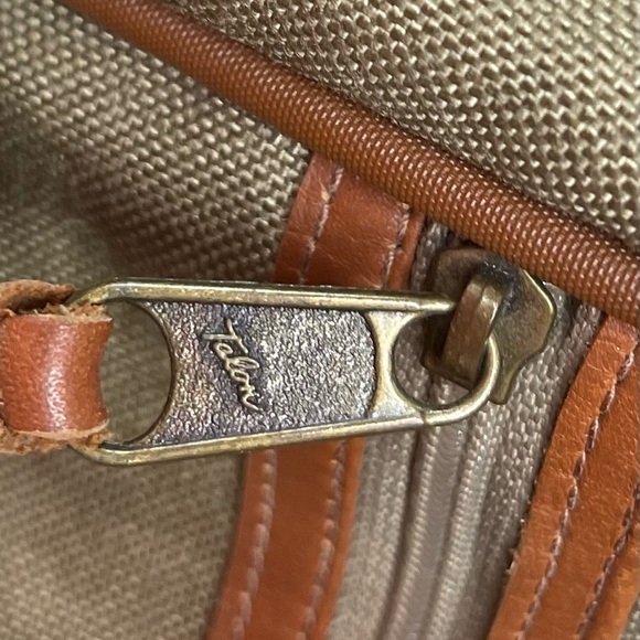 THE LEGENDS COLLECTION by JOSTENS CROSS BODY/Shoulder bag /bottom zip USA MADE - Picture 12 of 14